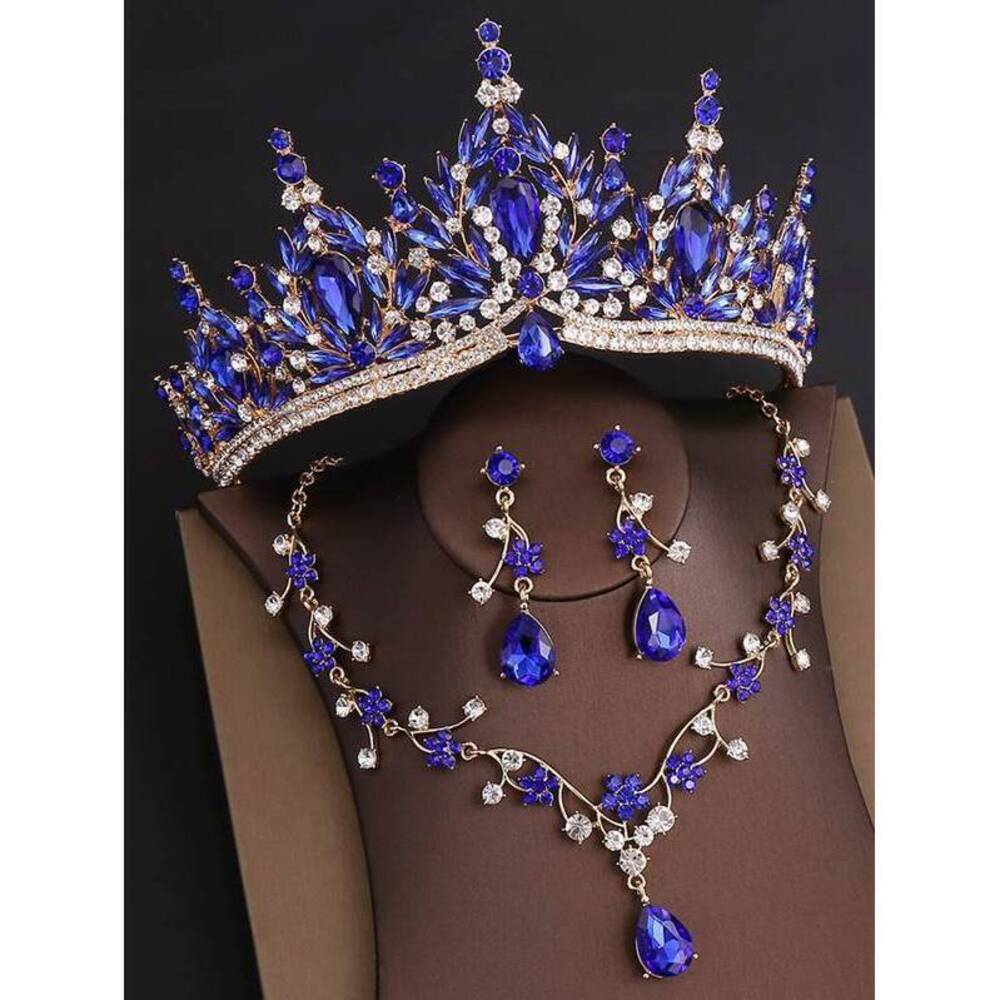 This And 4-Piece Baroque Crown Necklace And Earring Set Featur Minimalist